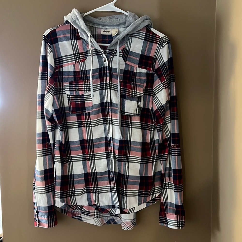 Buckle - day trip flannel with hood